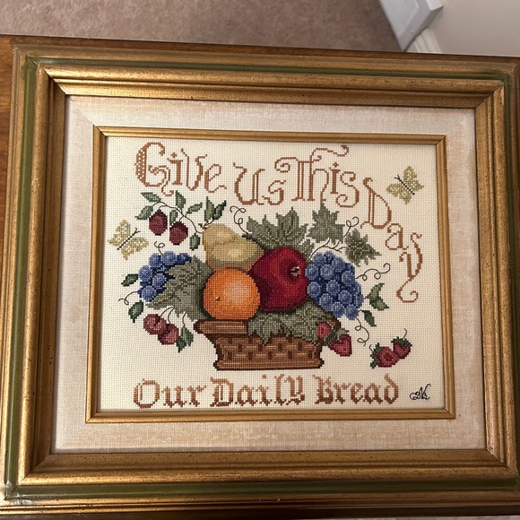 Cross stitched fruit basket with apples, grapes, oranges and leaves. - Picture 1 of 5